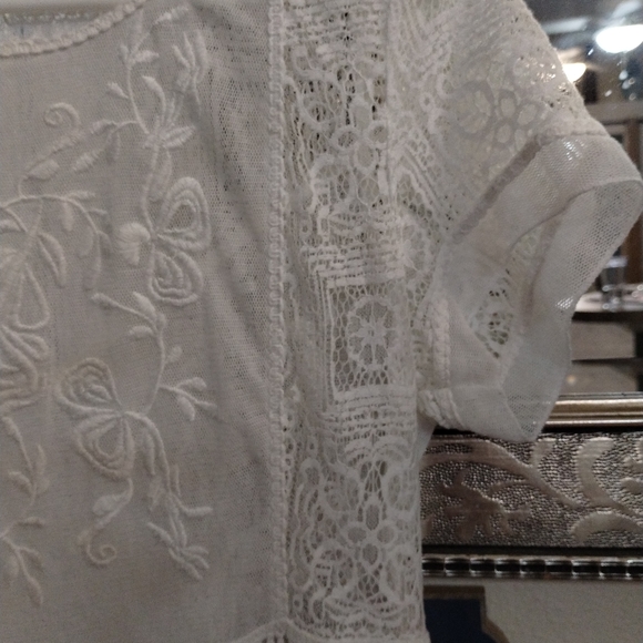 IVORY BEACHY BOHO EMBROIDERED LONG CROCHET LACE WEDDING DRESS - Picture 7 of 11